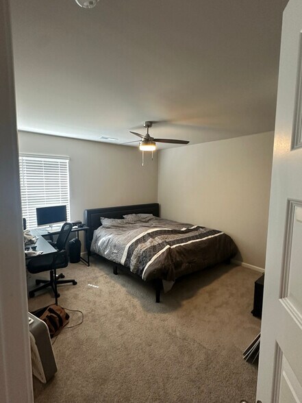 Building Photo - 4030 Hudson Ct SW