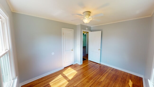 Building Photo - 3815 W 42nd St