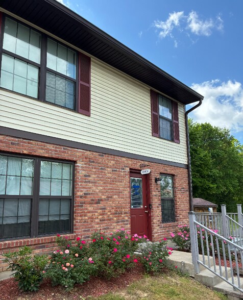 Primary Photo - 720 Ohio Pike