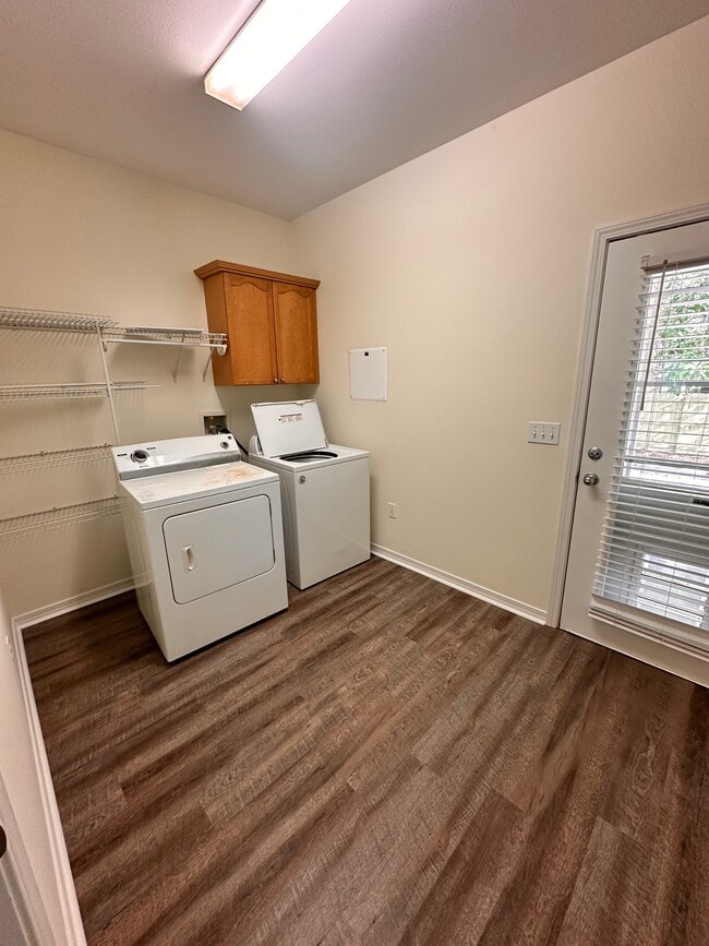 Building Photo - 1050 N County Hwy 393