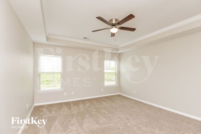 Building Photo - 12839 Olmsted Cir