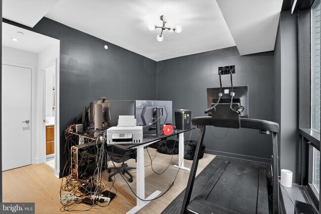 Building Photo - 1650 Silver Hill Dr