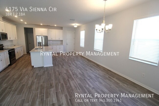 Building Photo - 4175 Via Sienna Cir