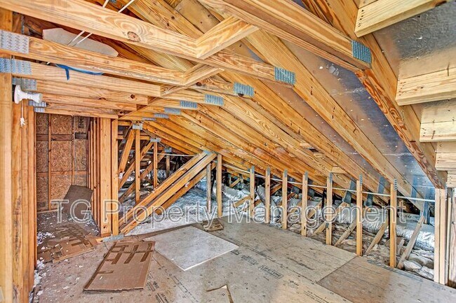 Building Photo - 18 Portside Ave