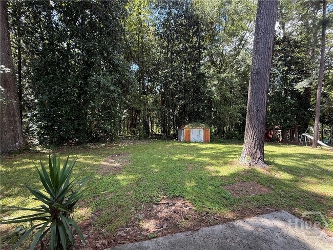 Building Photo - 211 Woodbury Ln