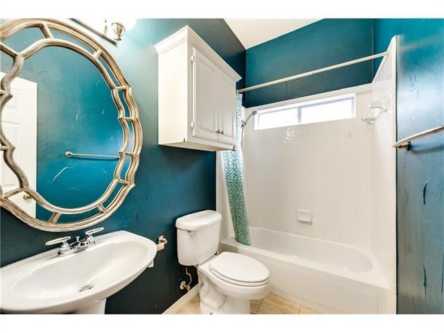Building Photo - 2621 Pine Springs Dr
