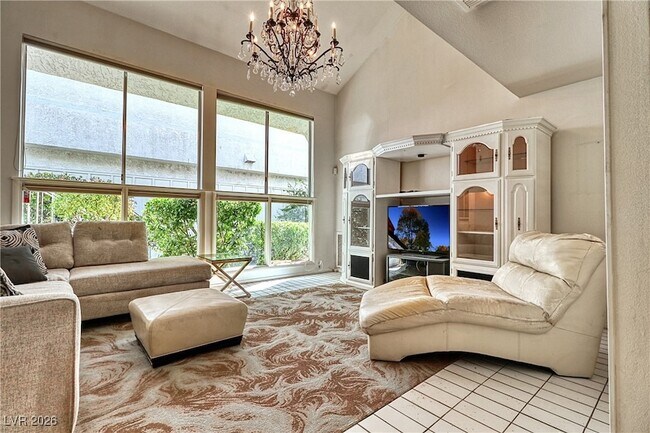 Building Photo - 940 Vegas Valley Dr