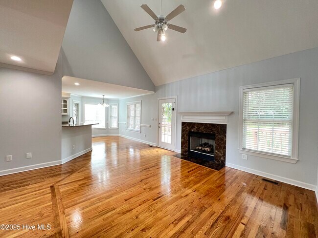 Building Photo - 10173 Stoney Brook Ct SE