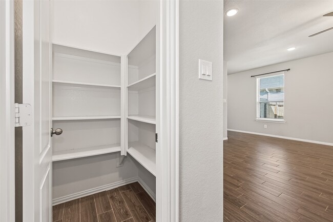 Building Photo - 8415 Chesney Trl