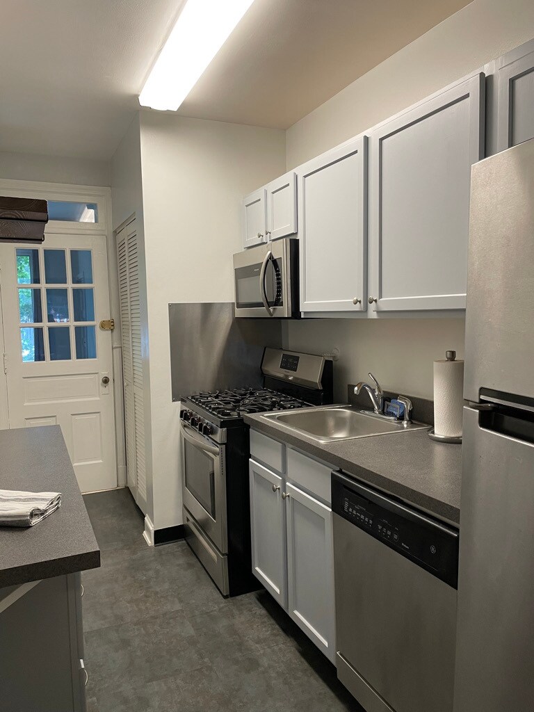 Building Photo - 2613 39th St NW