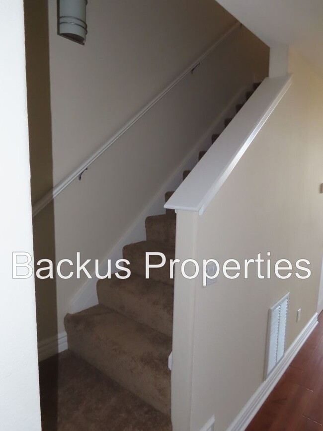 Building Photo - Wonderful Views of the Bay - Mar Vista Dr....