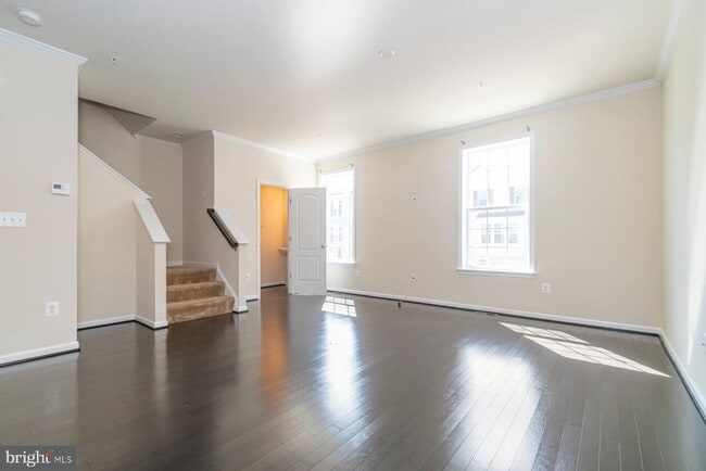 Building Photo - 220 Gunther Pl