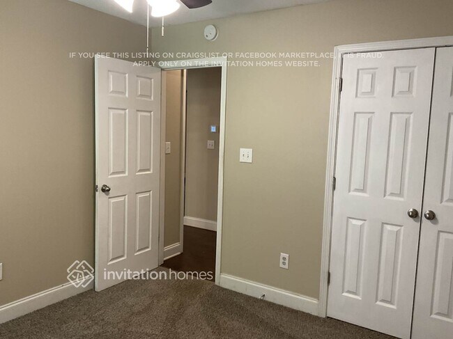 Building Photo - 4952 Bird Rd