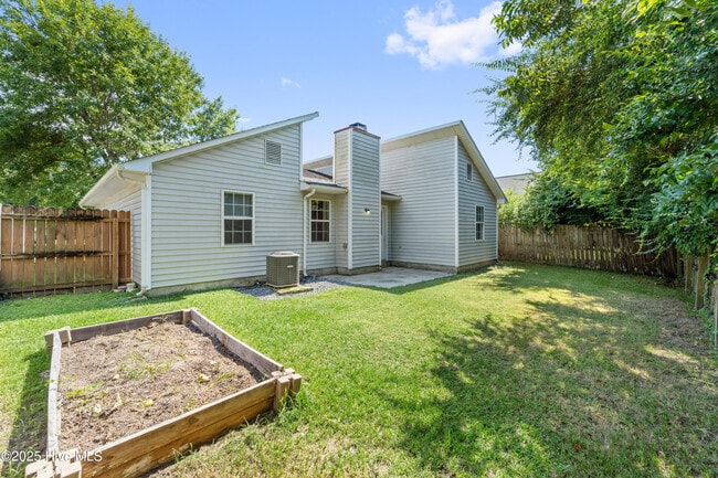 Building Photo - 3043 Foxhorn Rd