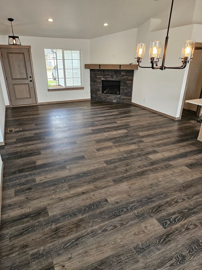 Building Photo - Brand New Beautiful 4 bedroom Home in Rathdrum!
