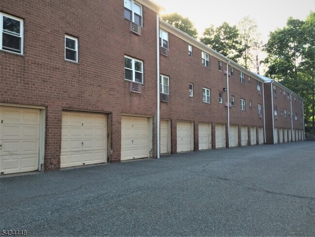 Building Photo - 2467 NJ-10