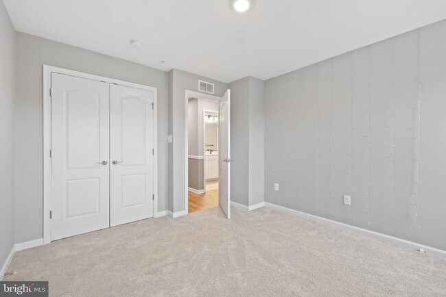 Building Photo - 4615 Crossing Ct