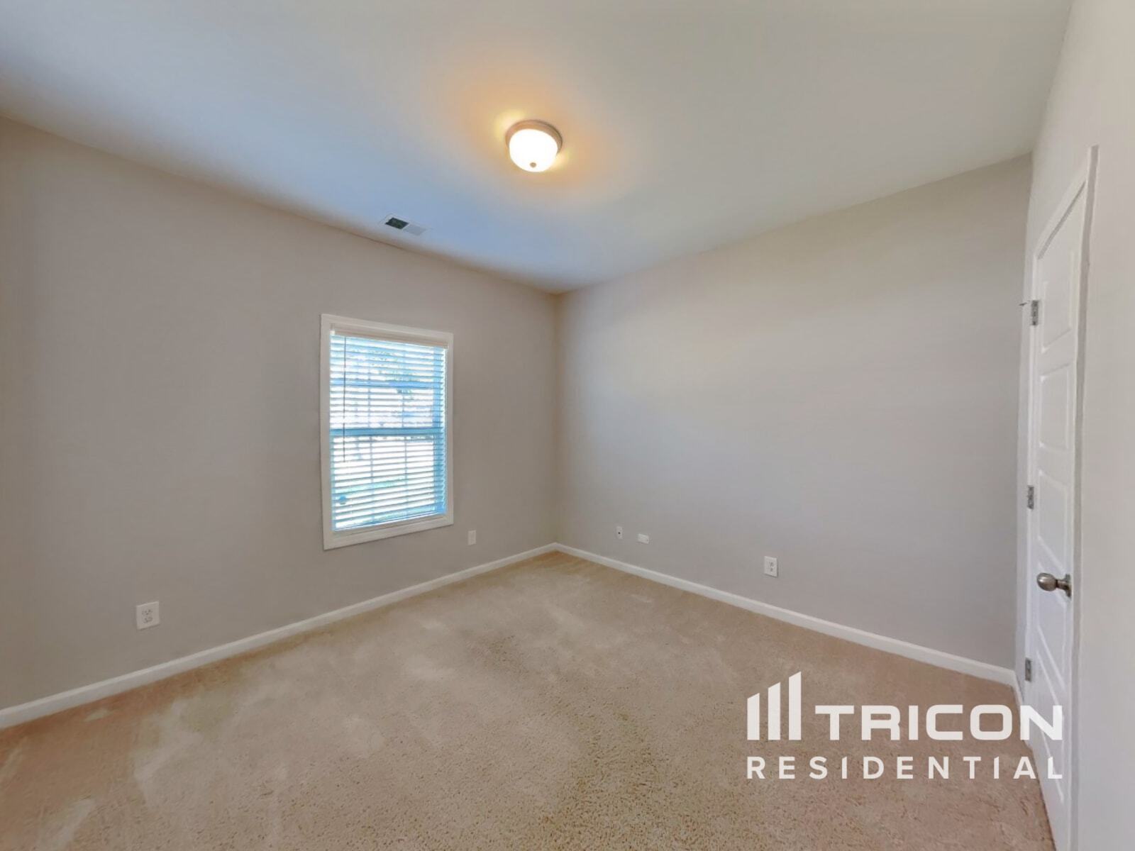 Building Photo - 917 Stokewood Pl