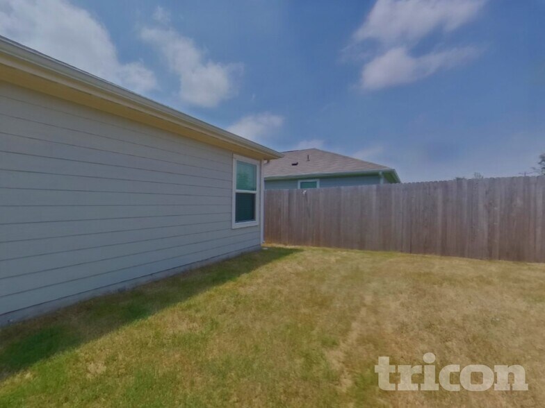 Building Photo - 11816 Mancos Trl