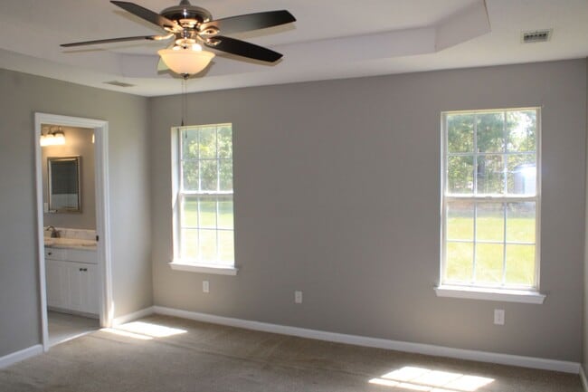Building Photo - 2748 Davis Mill Rd