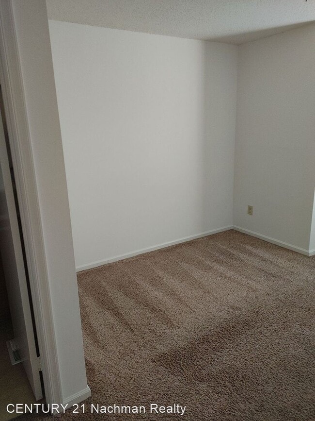 Building Photo - 2 br, 2.5 bath House - 676 Oleander Circle