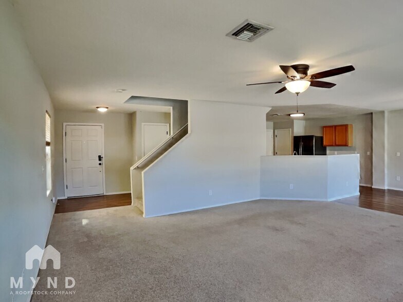 Building Photo - 5748 S Manta Ray Rd