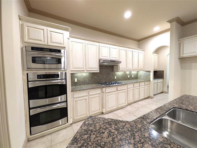 Building Photo - 2137 Langdon Dr