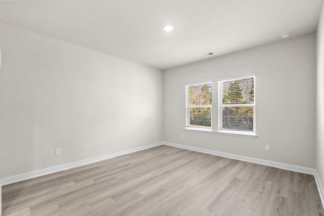 Building Photo - 2048 Copper Crk Lp