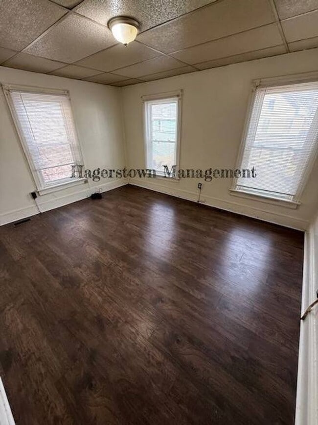 Building Photo - Duplex on Pennsylvania Ave