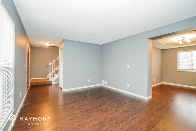 Building Photo - 3041 Hollybank Rd