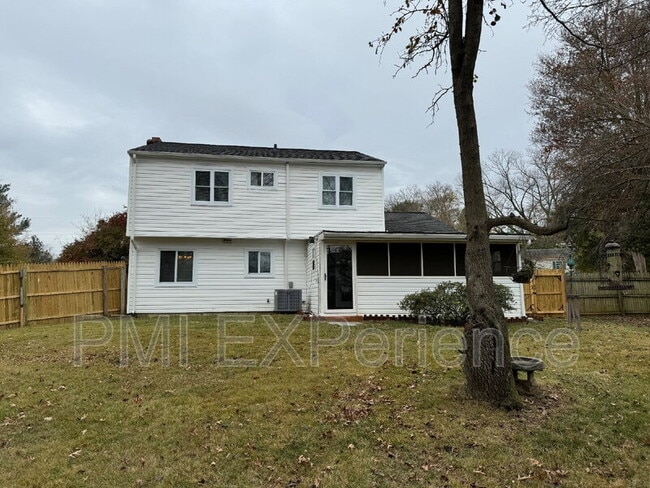 Building Photo - 9806 Ambler Ln