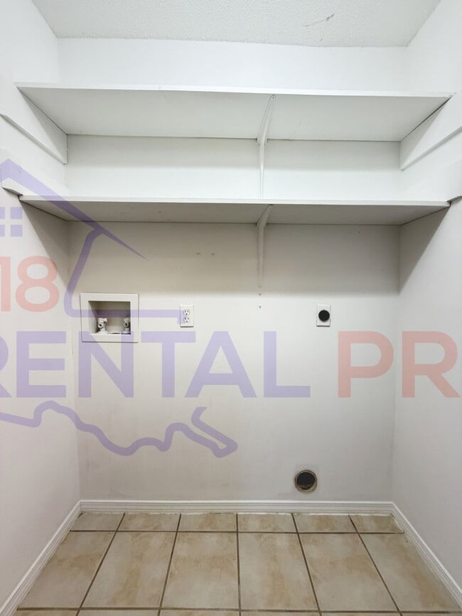 Building Photo - 3 Bed, 2 Bath Home in Ruston!