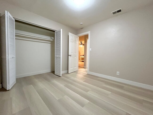 Building Photo - 3416 Mt St Helena Dr