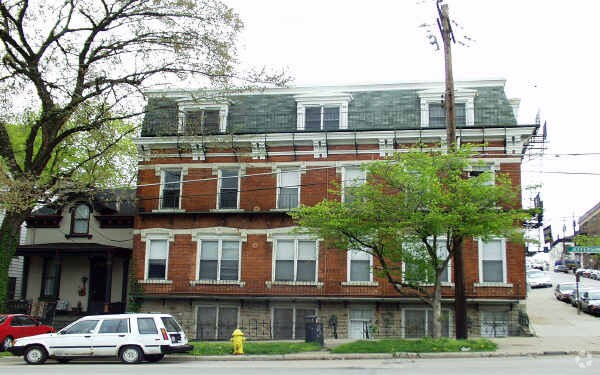 Building Photo - 2700 Jefferson