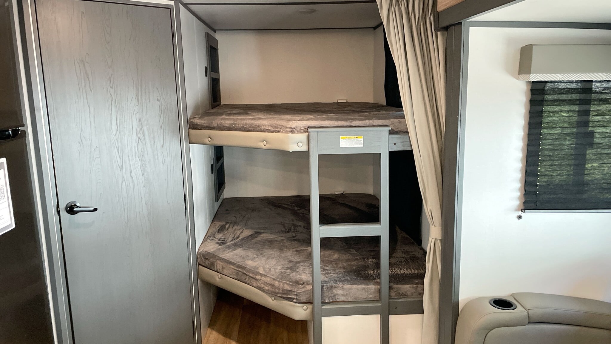 Building Photo - 13691 E Hwy 25