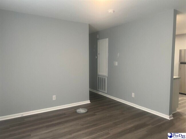 Building Photo - 516 Howard St