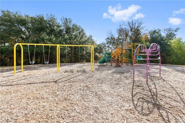 Building Photo - 116 Mallard Ln