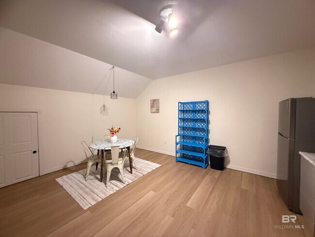 Building Photo - 12547 Co Rd 49