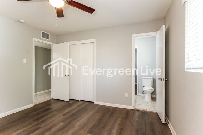 Building Photo - 3410 W Mariposa St