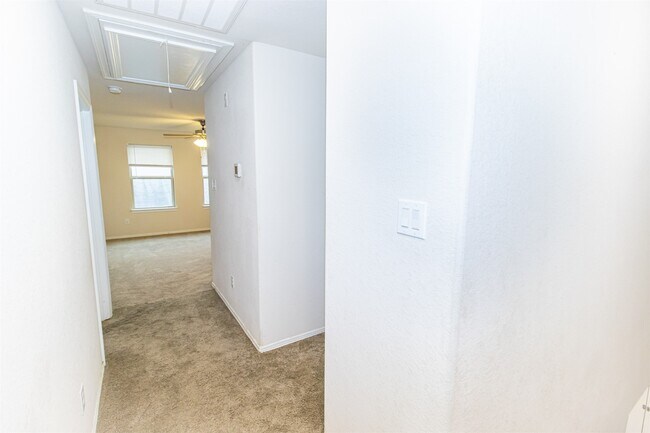 Building Photo - 13143 Montane Manor Ln