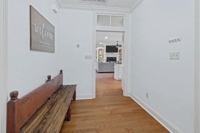 Building Photo - 4108 Linda Ln