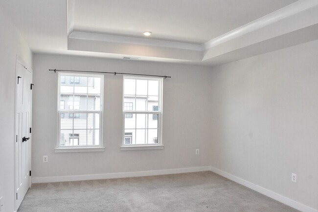 Building Photo - Fantastic Fredericksburg Townhome!