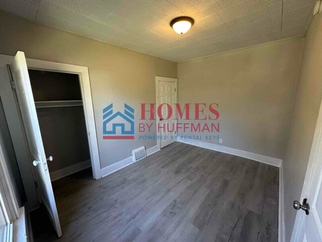 Building Photo - Two Bedroom House | Move in Ready | Deposit Special