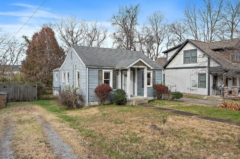 Building Photo - 910 Apex St