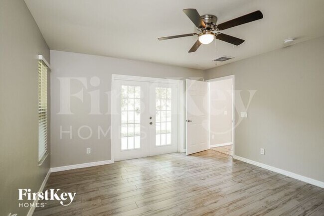 Building Photo - 6109 Higgins Ave