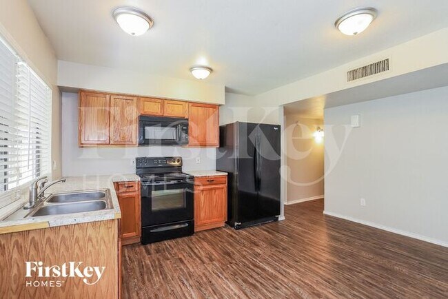 Building Photo - 5410 Girnigoe Dr