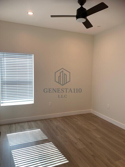 Building Photo - 11040 Genesta Ave