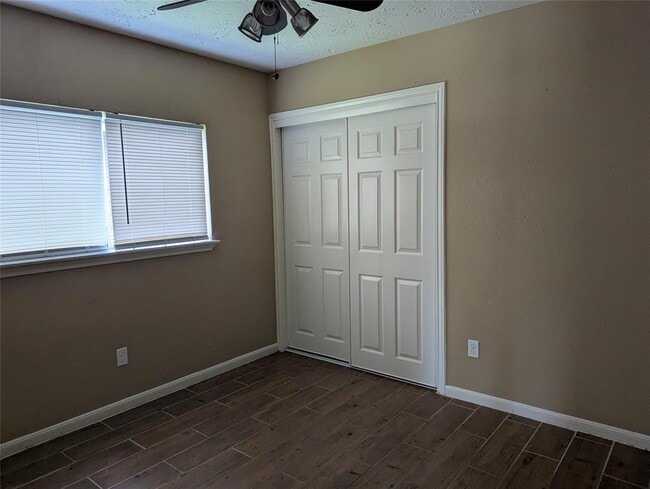 Building Photo - 20226 Apache Gardens Ln