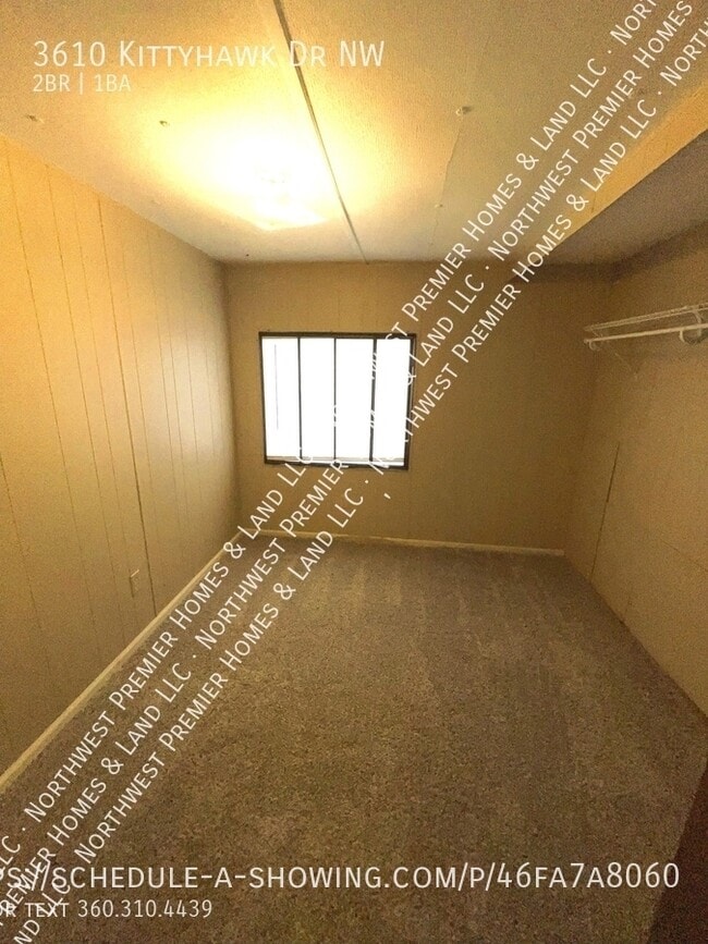 Building Photo - 3610 Kittyhawk Dr NW