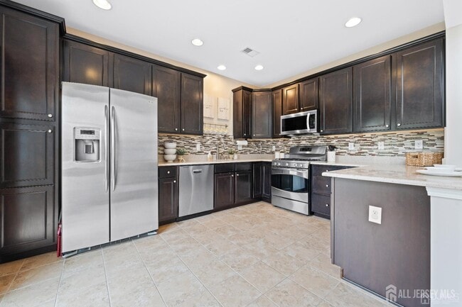 Building Photo - 2456 Canterbury Ln